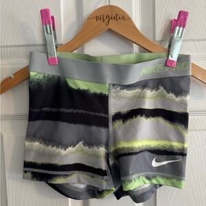 Nike Pros - xs